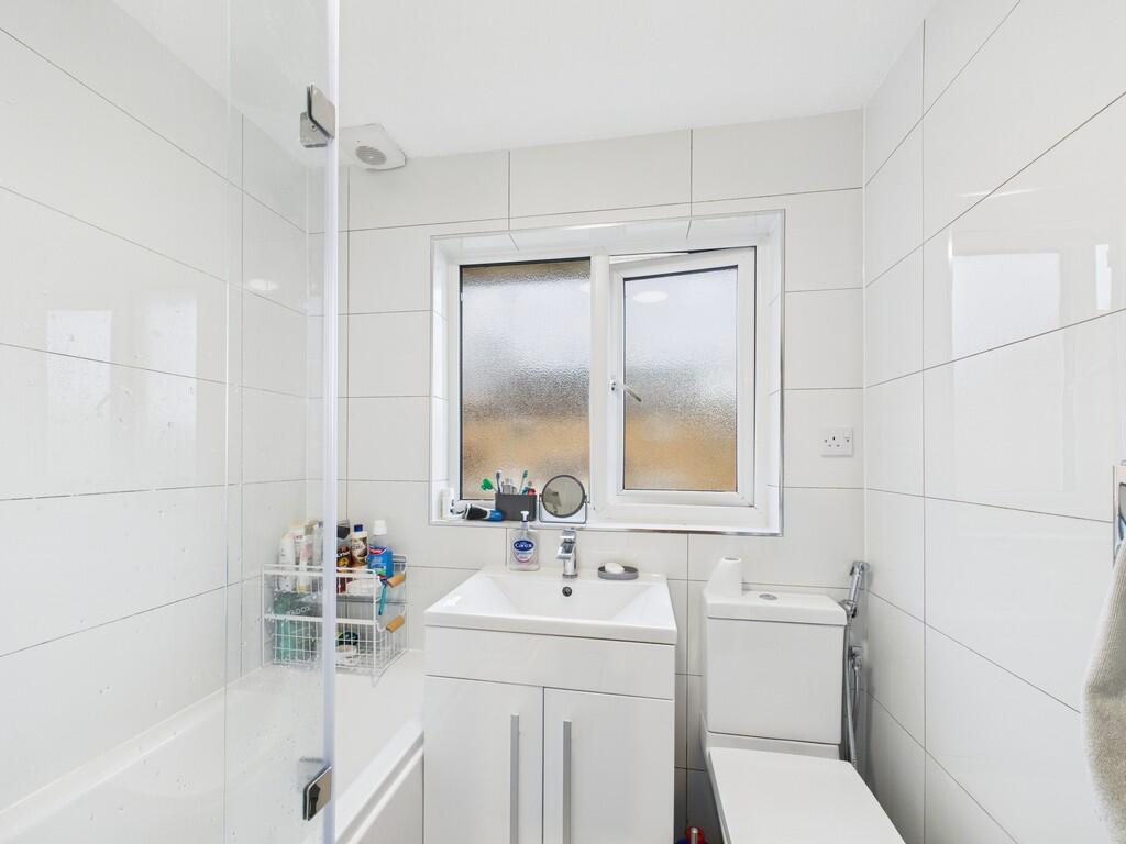 CAM01835G0-PR0336...