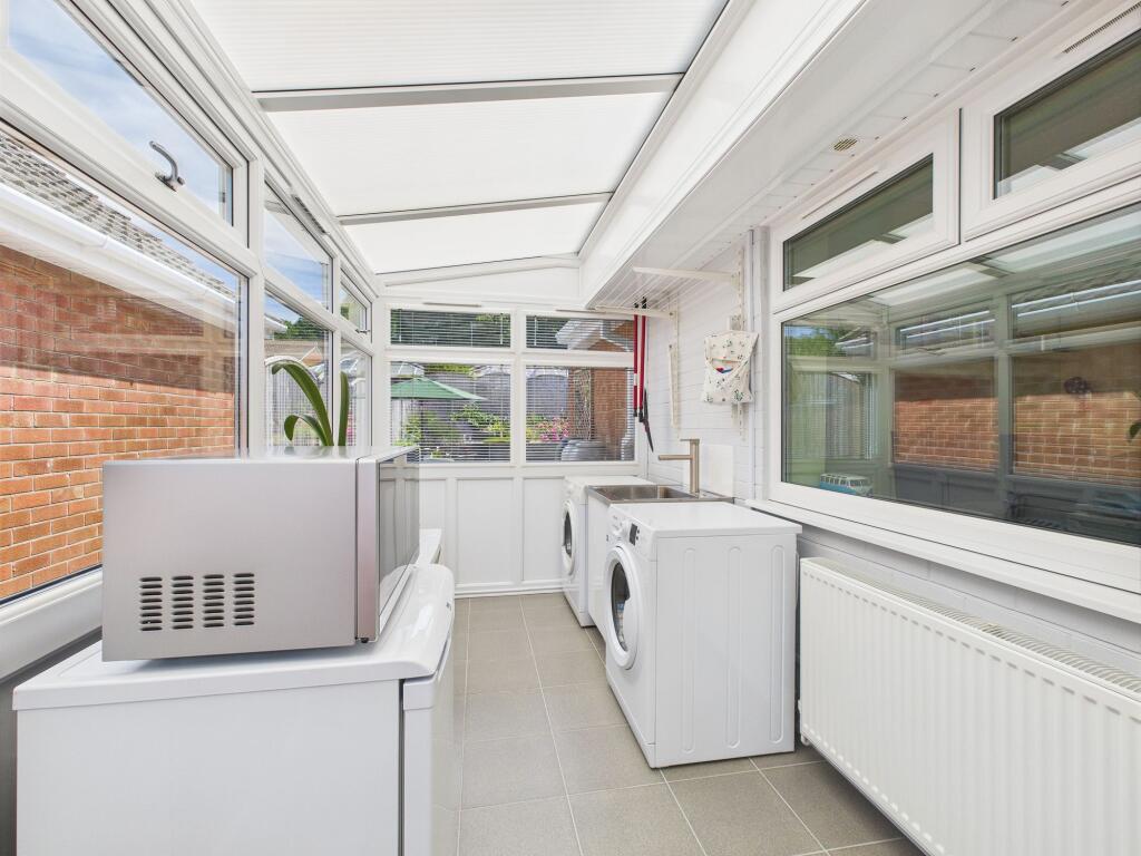 Lean-to/Utility
