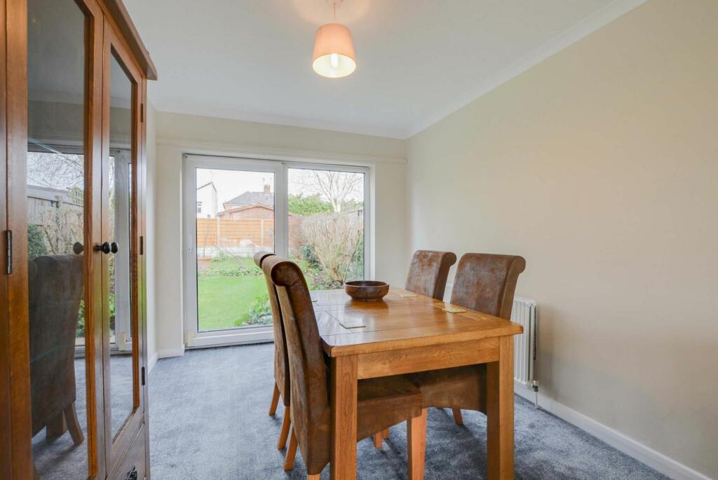 Through Lounge Diner