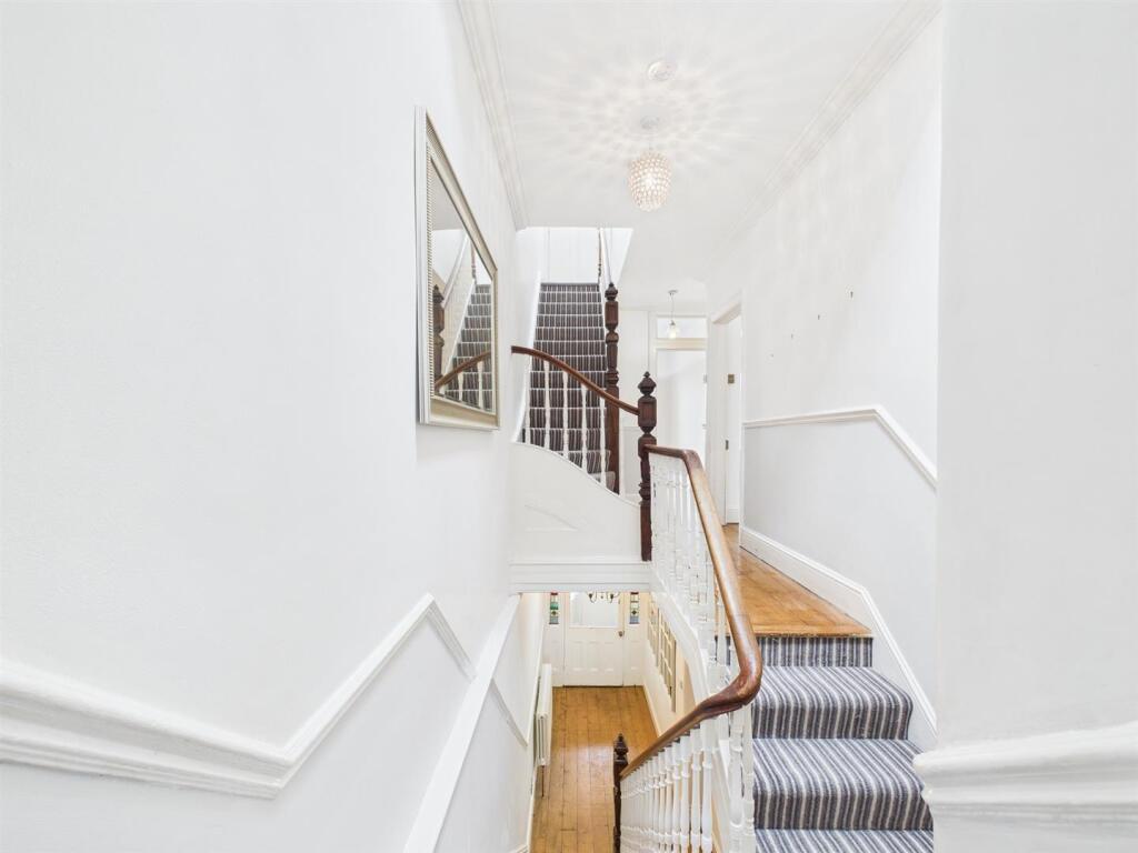 11 - Spacious Maisonette for Auction, St Andrews, 