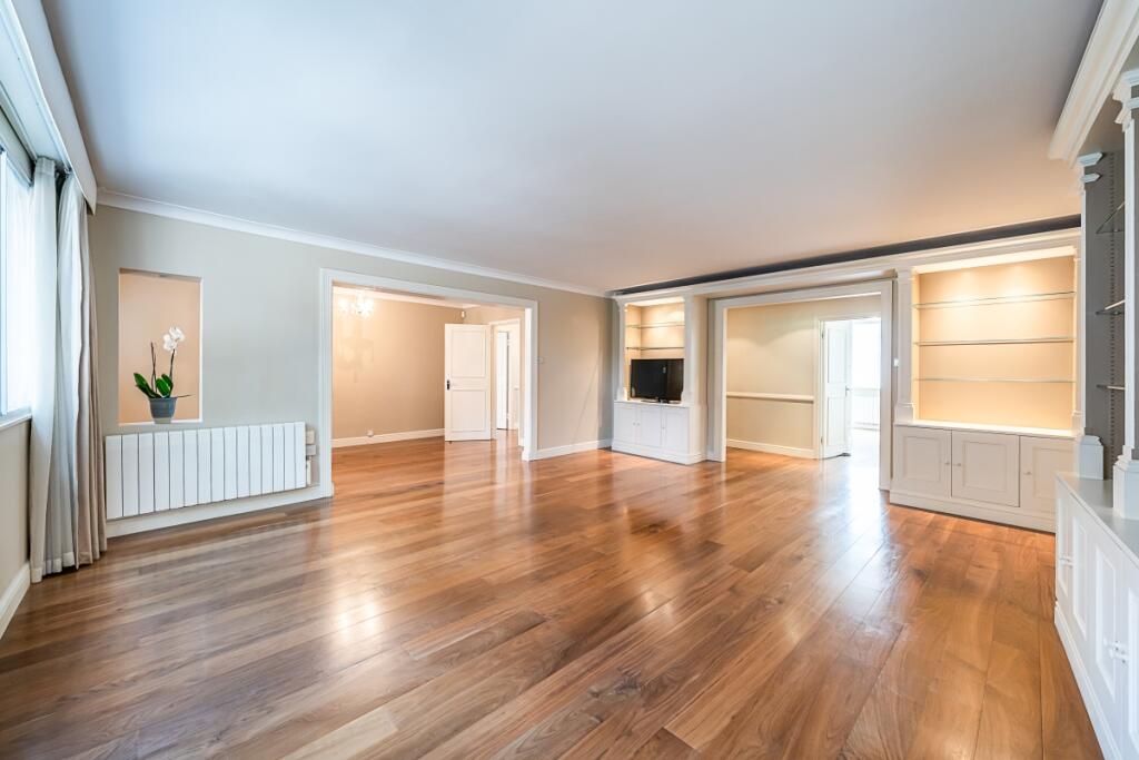 1-2-Bristol-House...