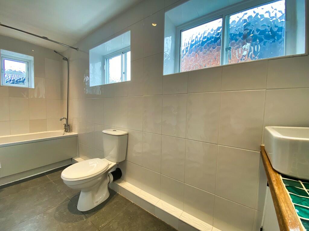 Photo 02-05-2024,...