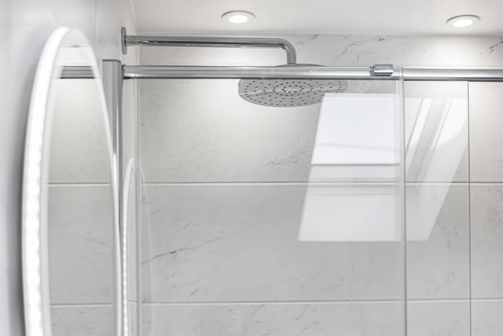 En Suite Shower Room