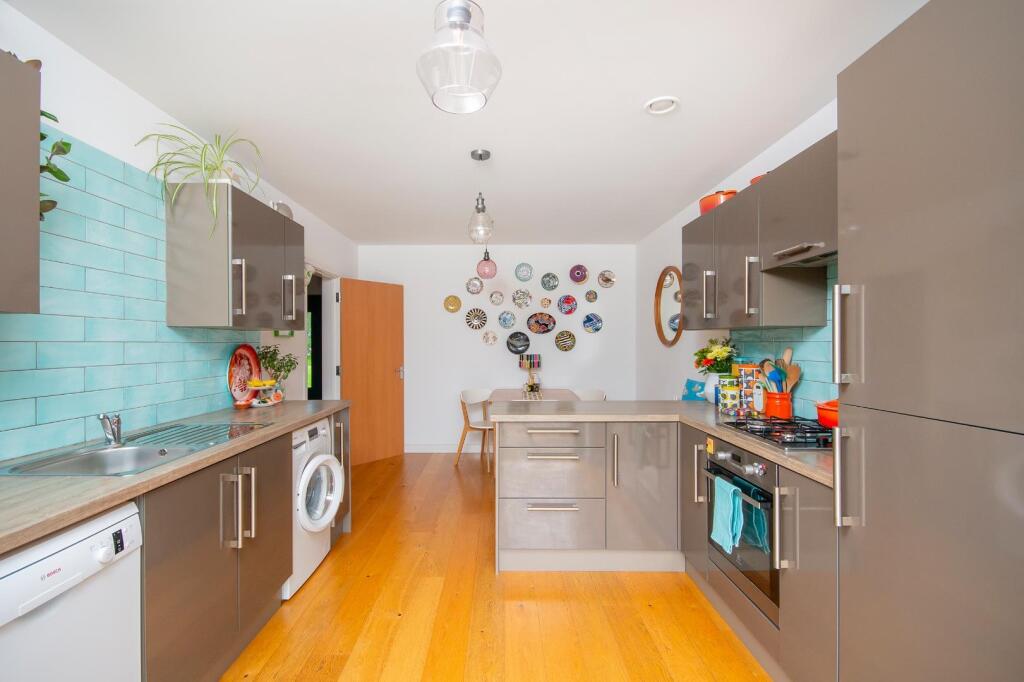 YAWNAMOR41 - Kitchen.Diner A.jpg