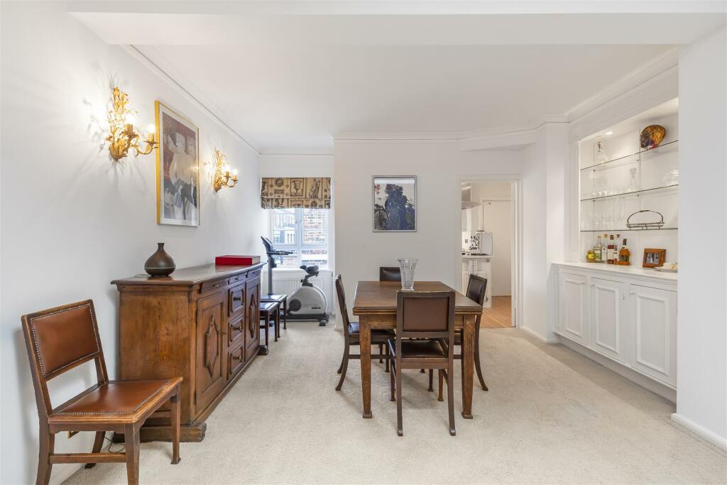 Westminster Gardens - Dining Area