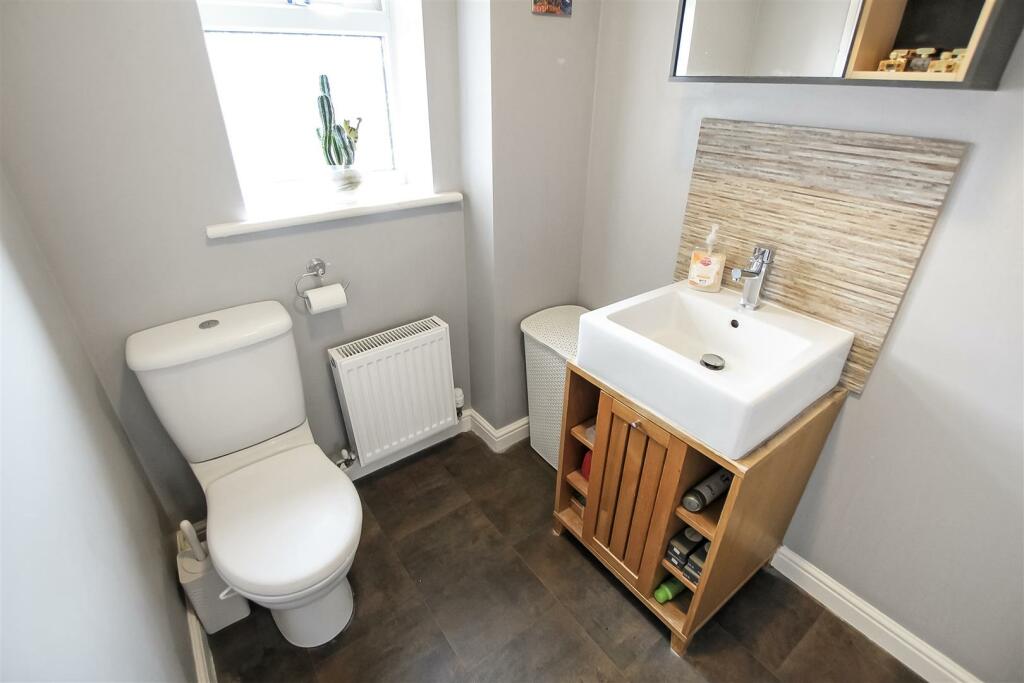 En-Suite Shower Room/WC