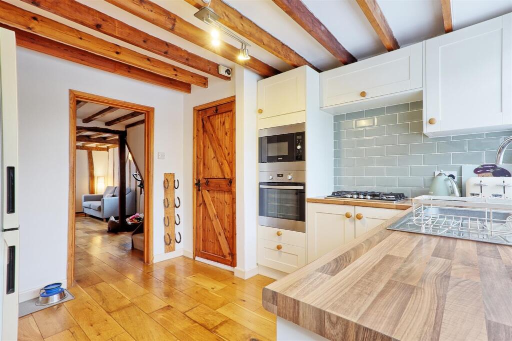 IMG_7861_2_3_easyHDR-interior3.jpg