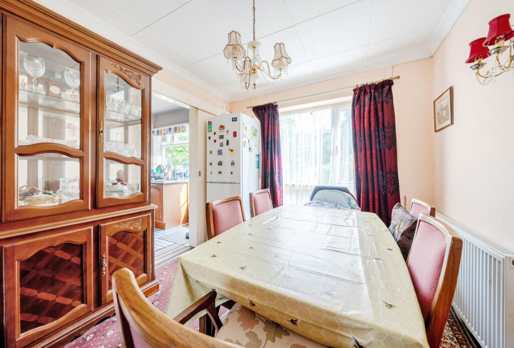 1311104-13-6851a6...