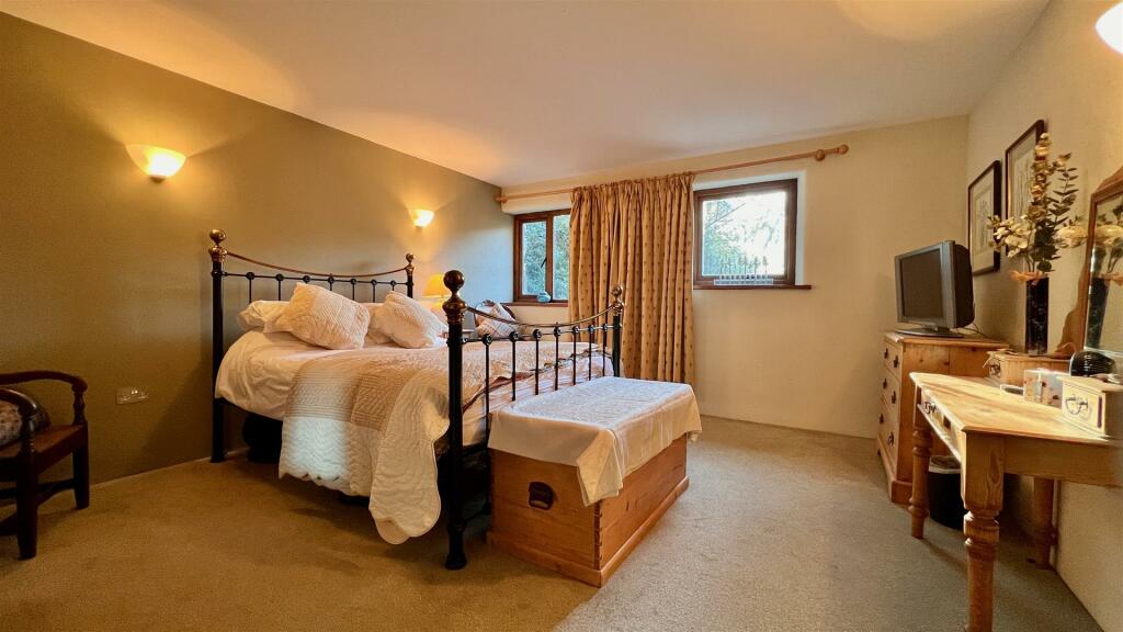 Ground floor Bedroom 4
