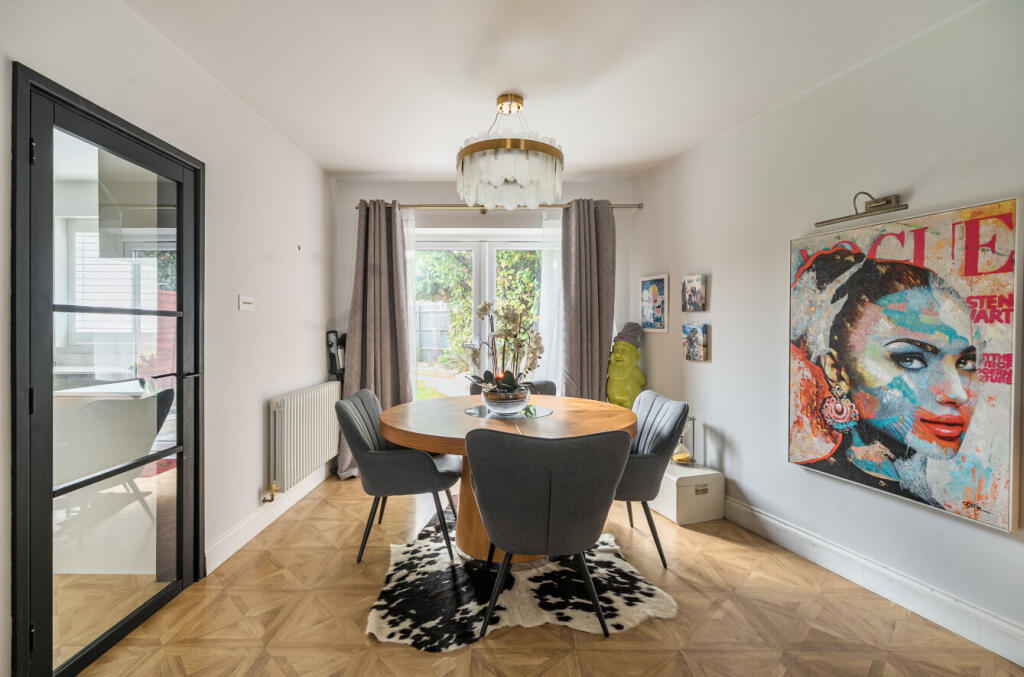 1373458-13-690393...