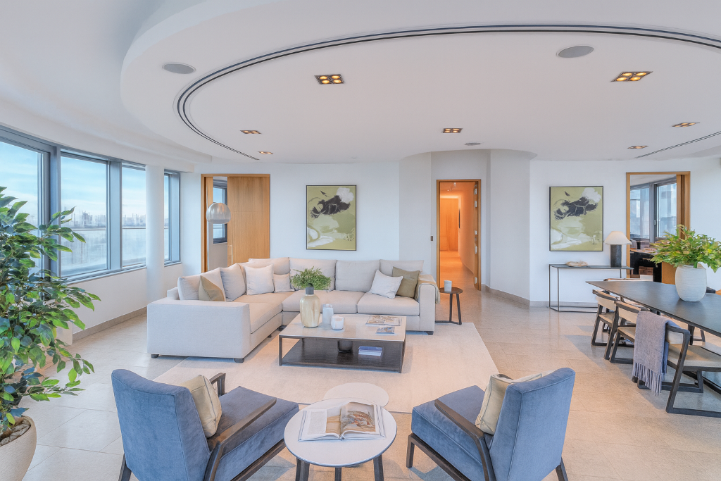 Bridges Court Road, London, SW11