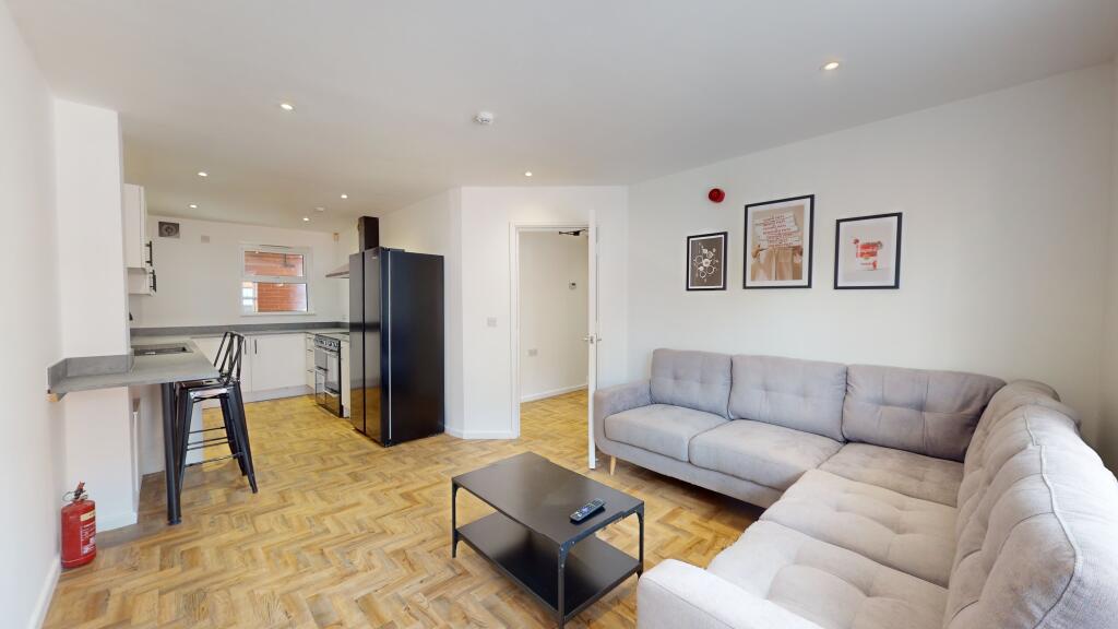 51-Lenton-Boulevard-