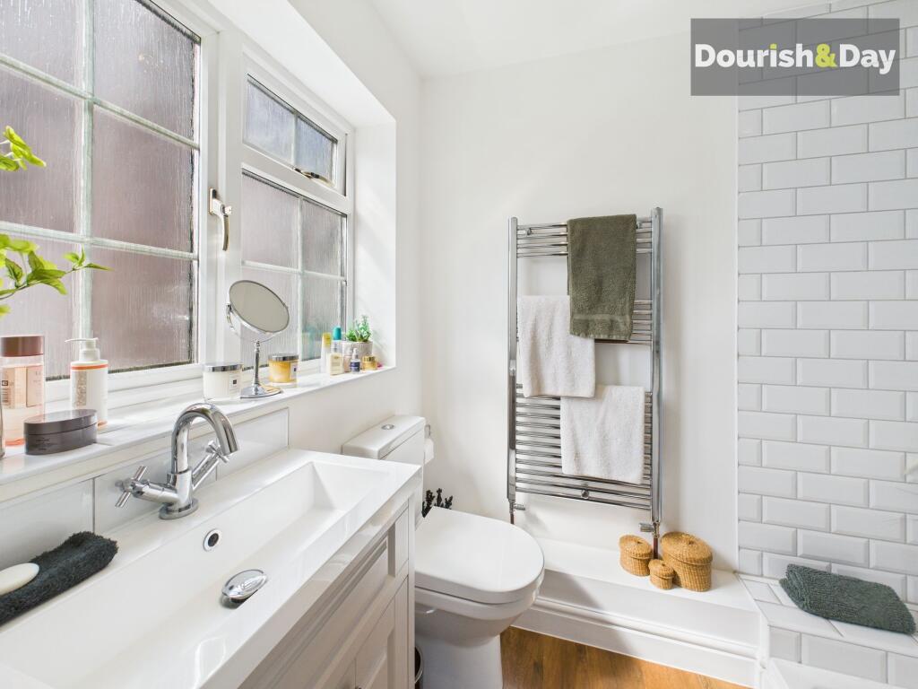 Master Ensuite