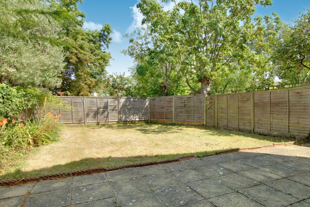8.GARDEN.jpg
