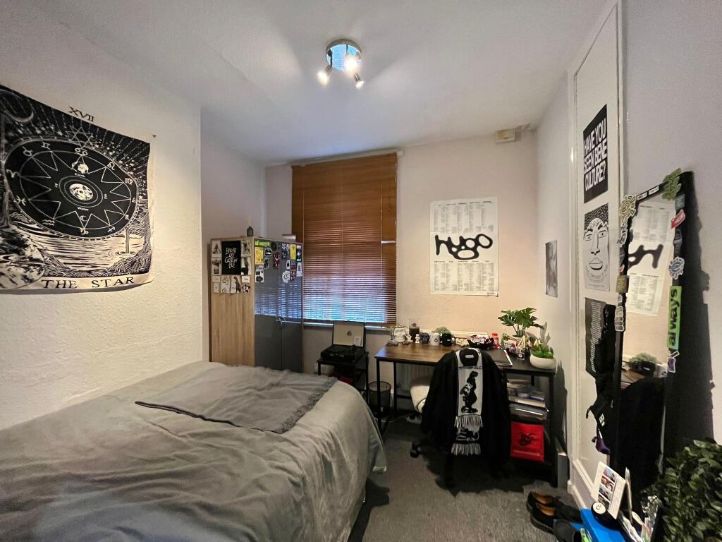 upload_bedroom_2_659d128ca82b9.jpeg