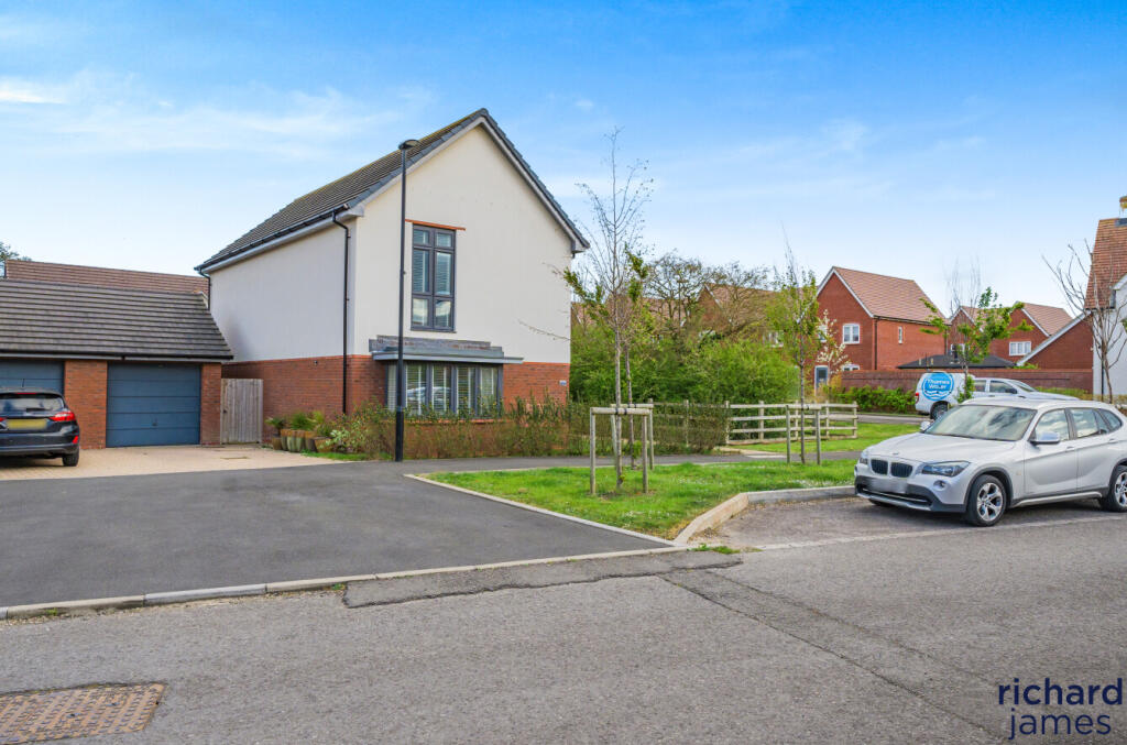 b1dd61e6c3b04bf3831eae81451c4870