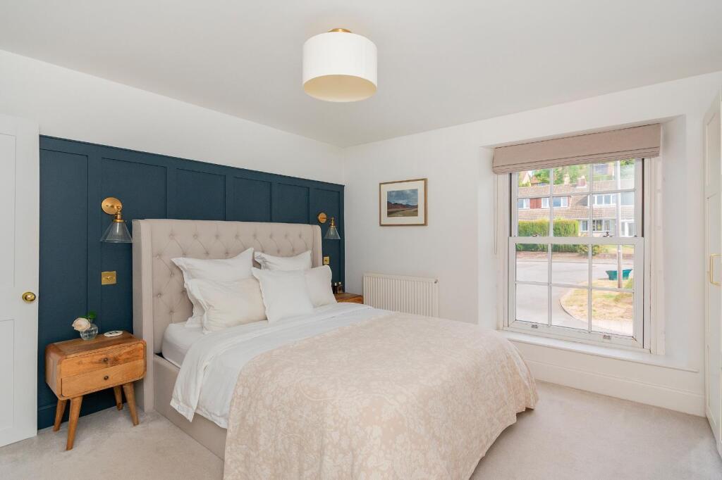 1B0R8WE - Bedroom E.jpg