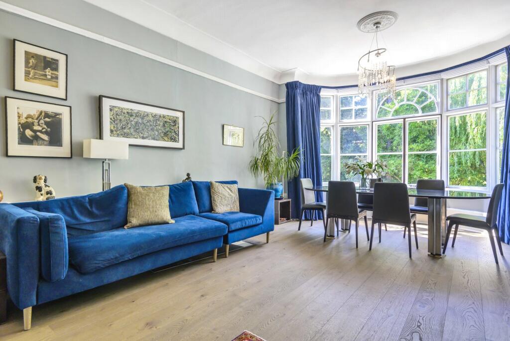 Sitting/Dining Room
