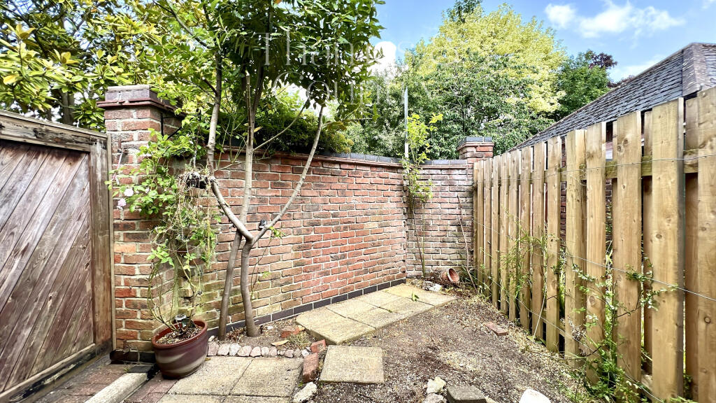 Front Garden court yard