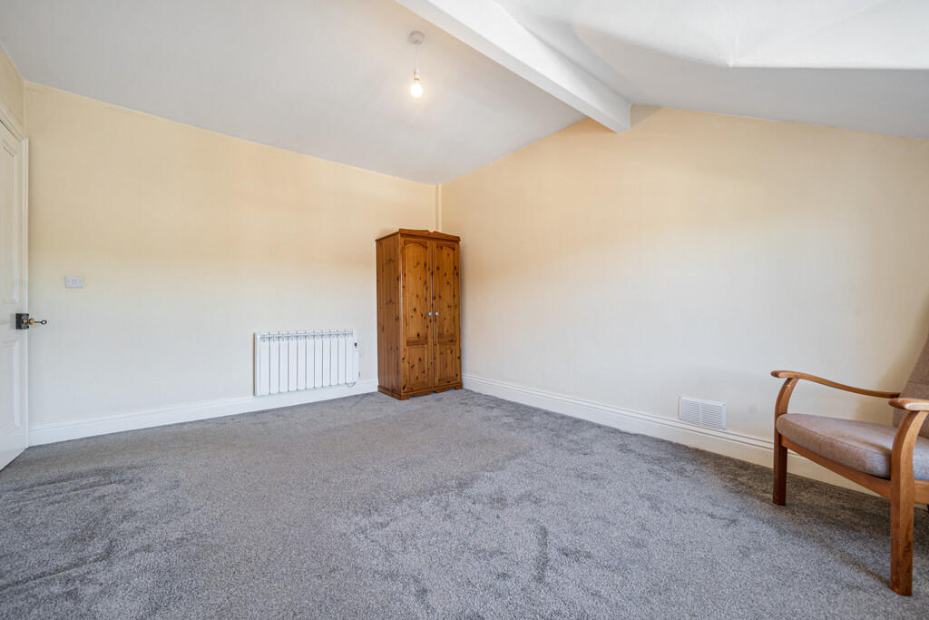 Top Floor Flat 2 ...