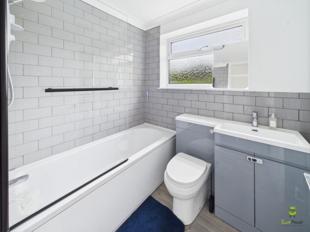 CAM02615G0-PR0093-STILL006