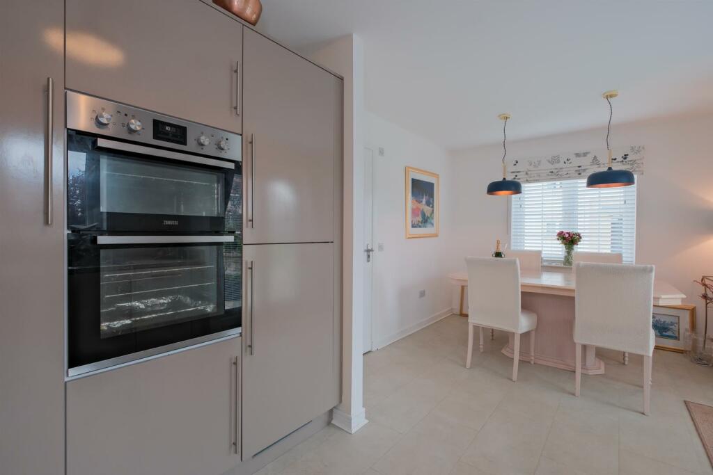 028-3 Burnhead Gardens Carluke ML8 4QL.jpg