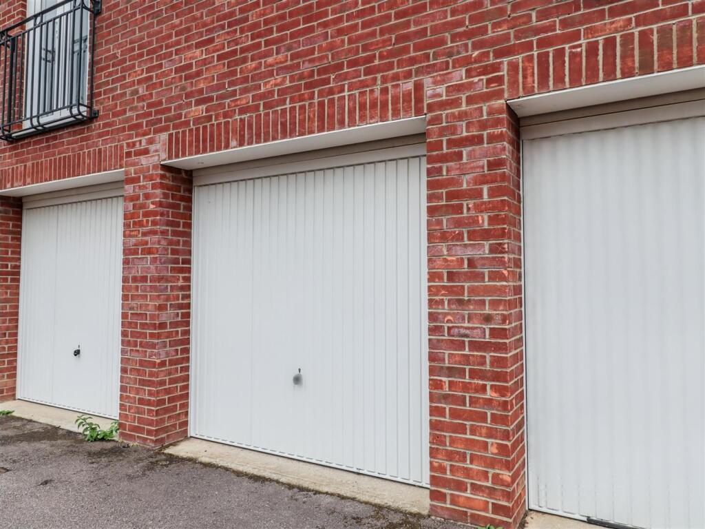 garage
