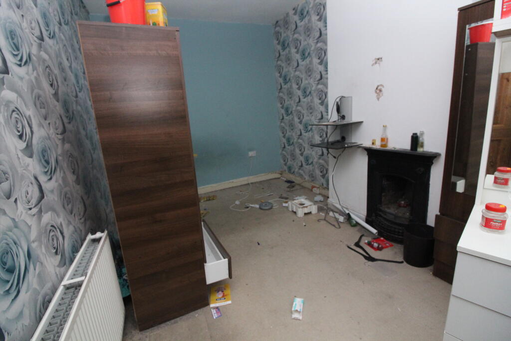 Bedroom 1 T202508291535.jpg