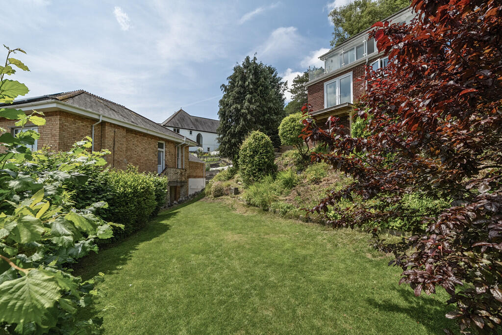 1307289-5-6851870...