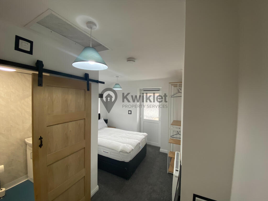 eZy Watermark_02-05-2025_01-02-41-2230pm.jpeg