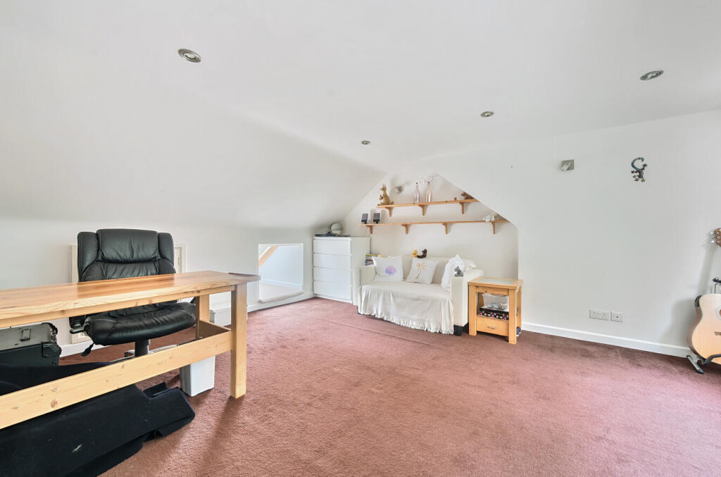 1314303-26-685c03...