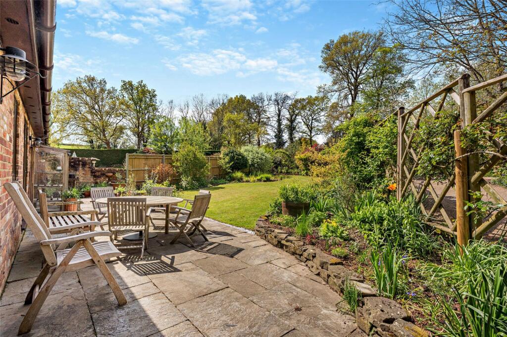 Terrace &amp; Garden