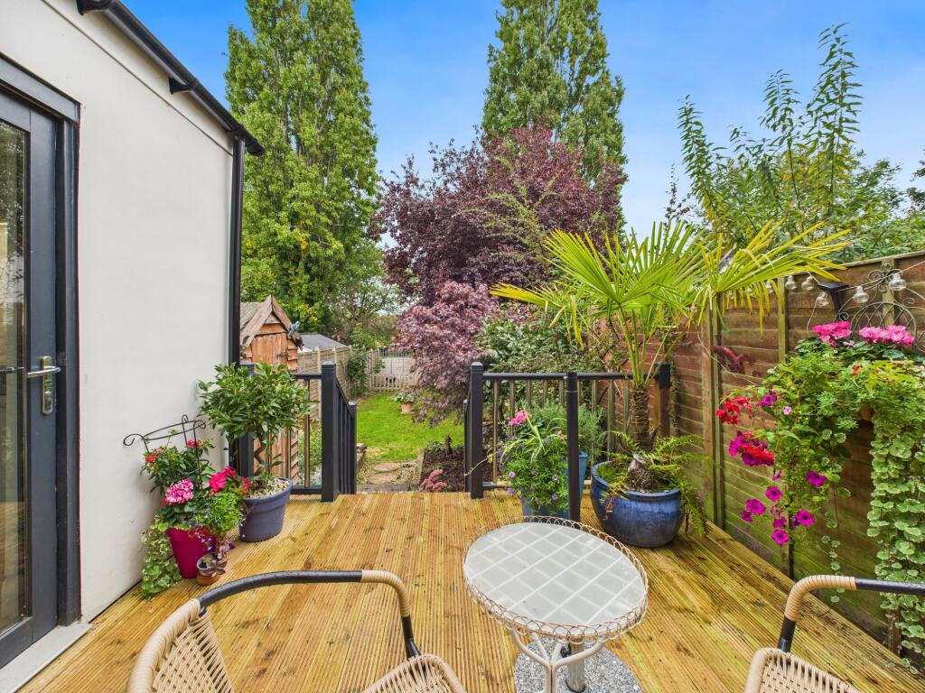 CAM05192G0-PR0158-STILL015