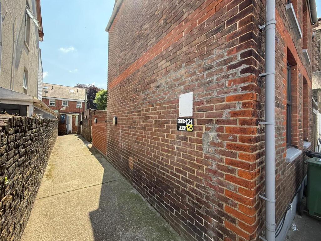 Entrance to Building.jpg