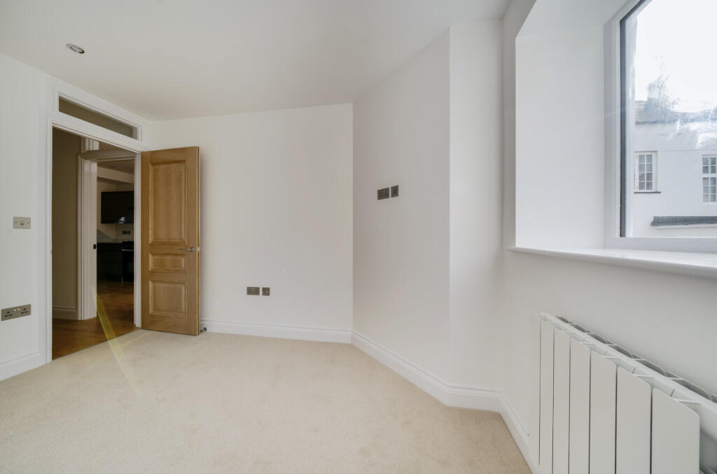 1362894-9-68e5124...