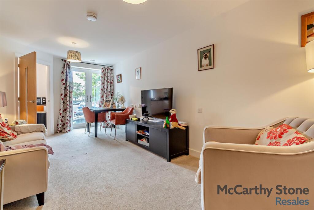 8654114-interior10-800.jpg
