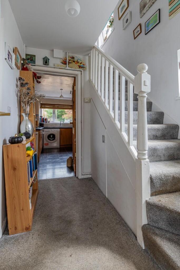 Glendale Avenue 30-5.jpg