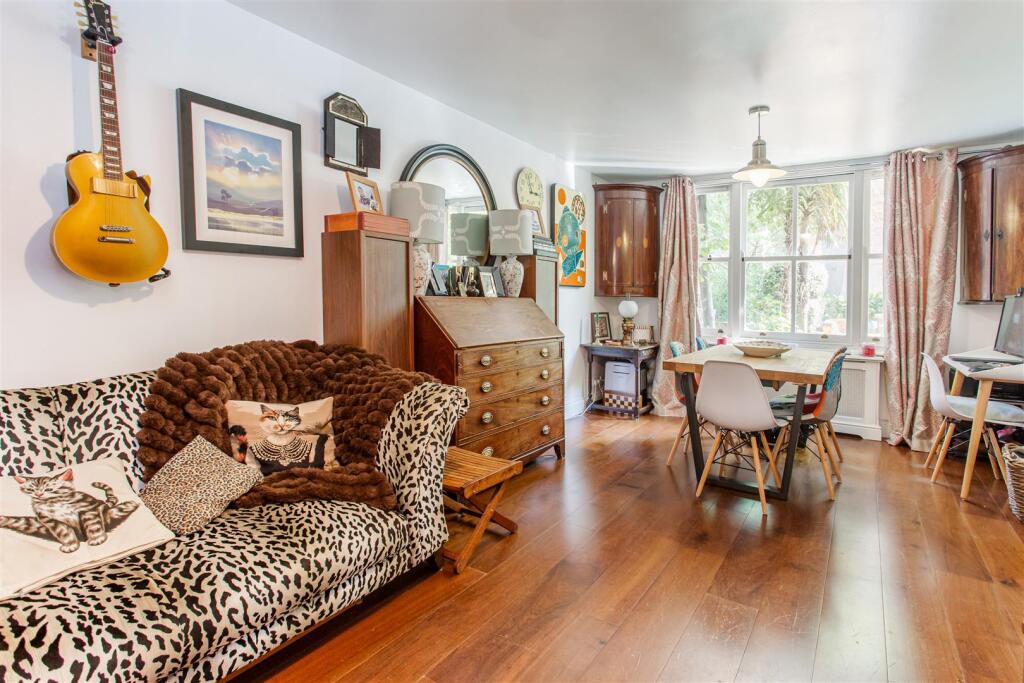 Reception/Dining Area