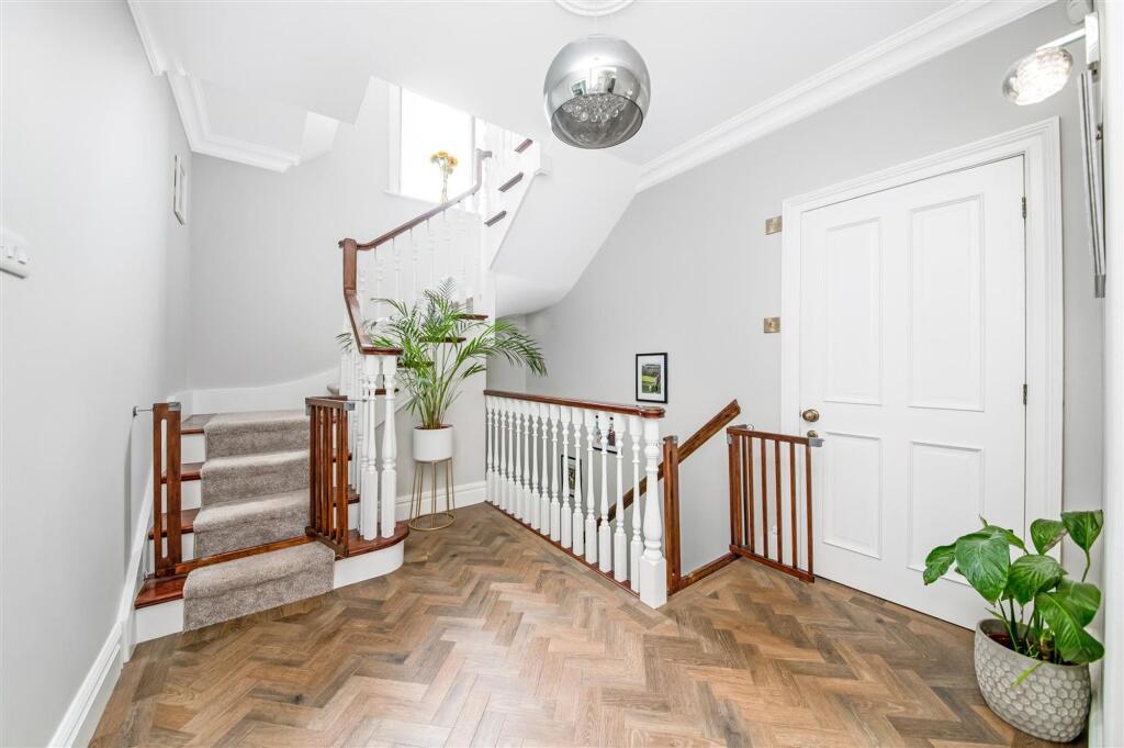 ENTRANCE HALLWAY