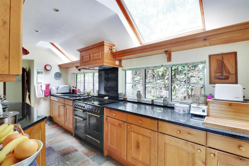 Kitchen Additional.jpg