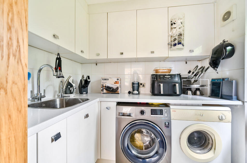 1301860-9-6842348...