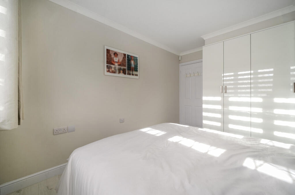 1383952-24-6925ad...