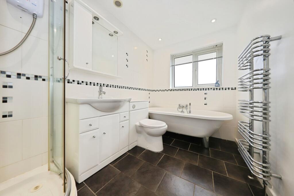 Main Bathroom