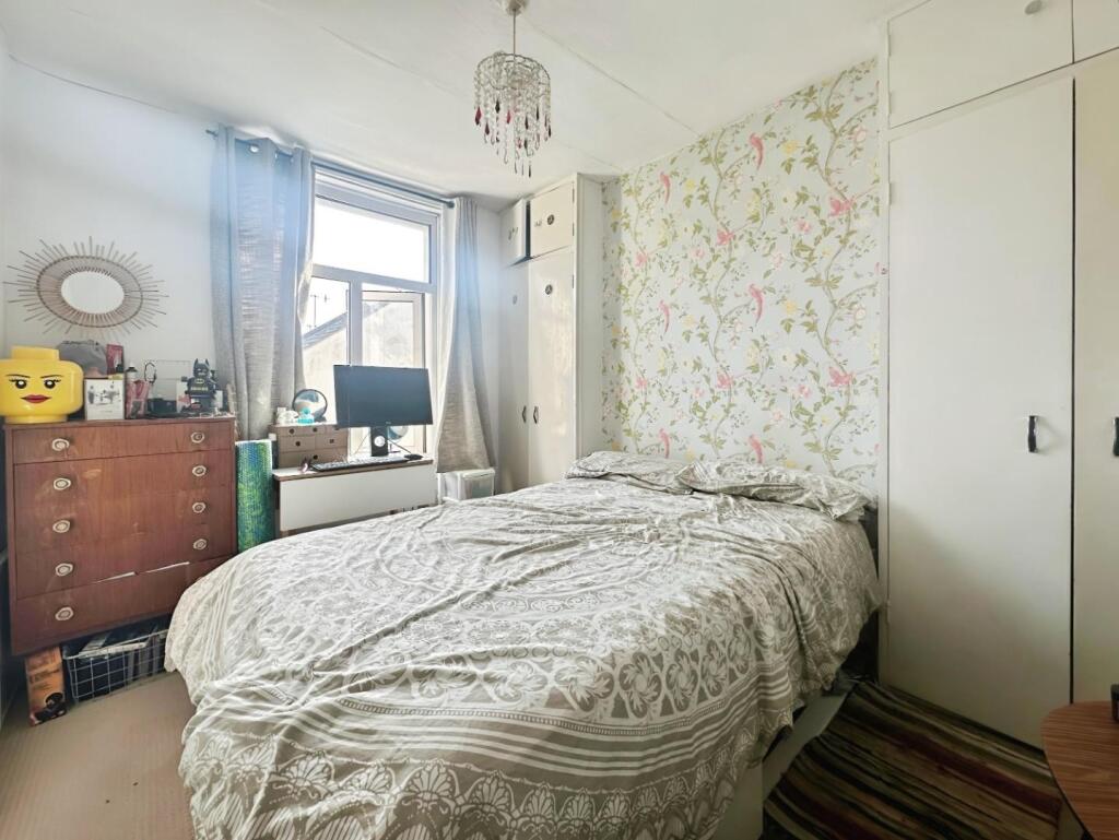 Bedroom2.jpg