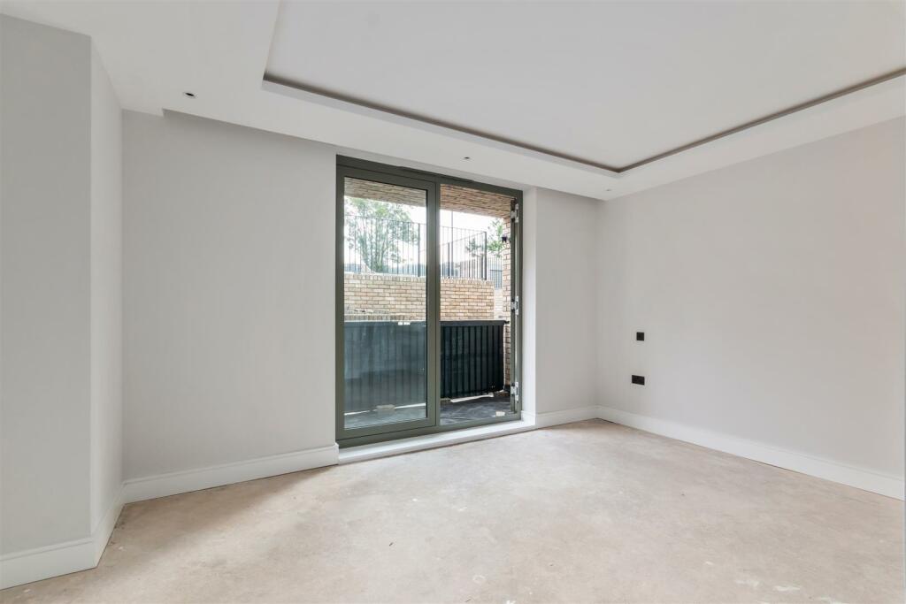F3 397 Cockfosters Road Ph1.jpg