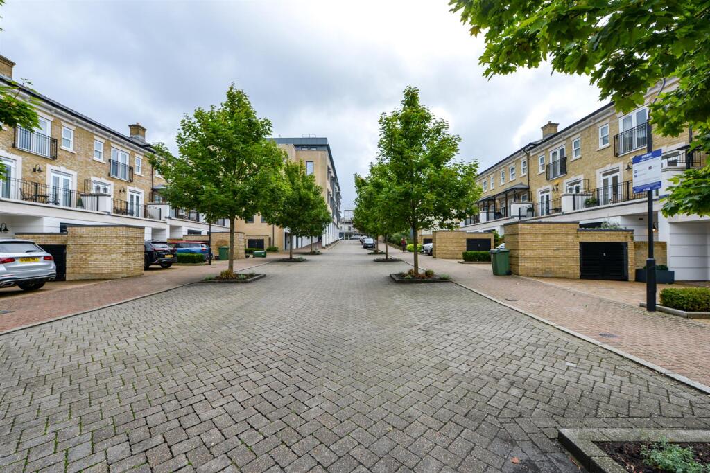 Henrietta Place Tunbridge Wells11.jpg