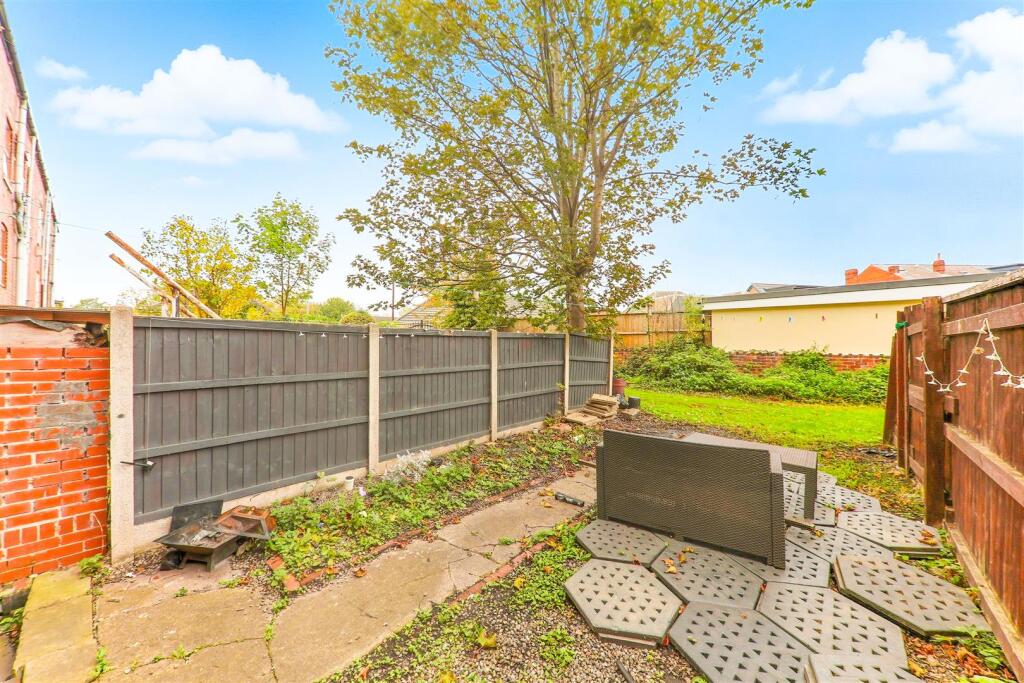 Outside back garden .jpg