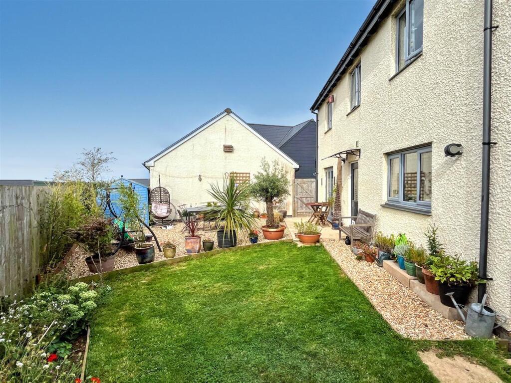 Garden 3.jpg