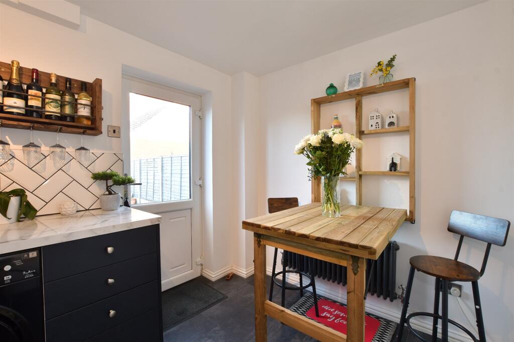 Kitchen/Dining Room