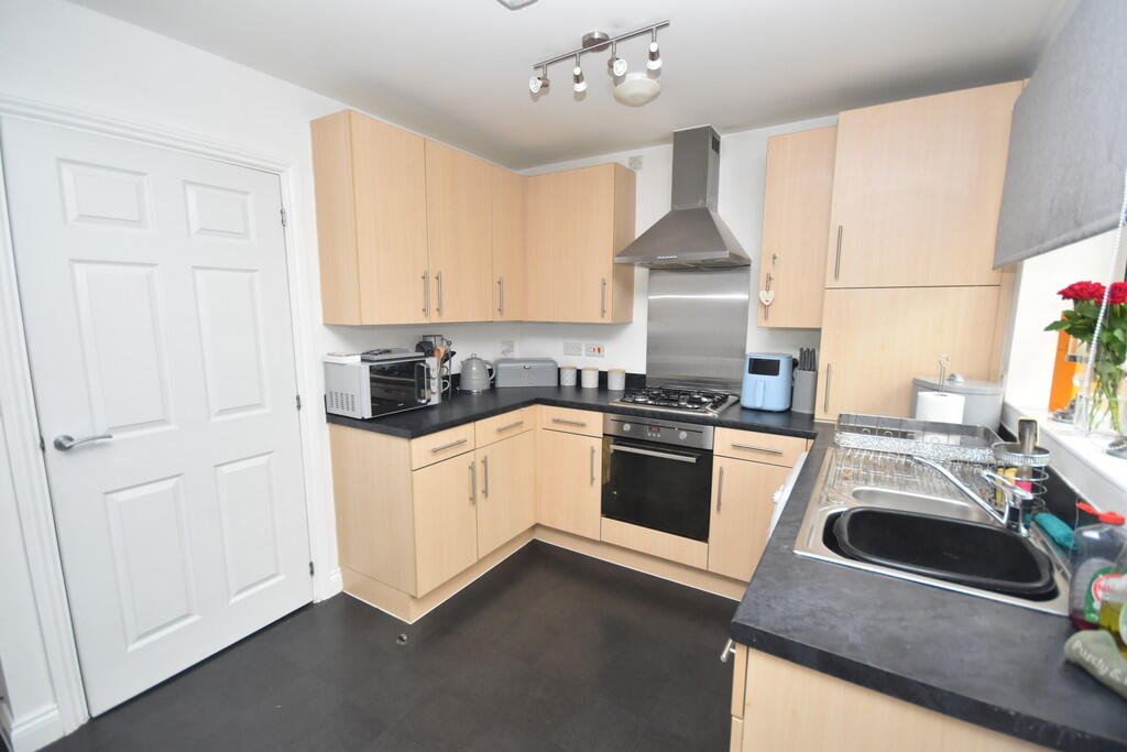 Kitchen/Breakfast...